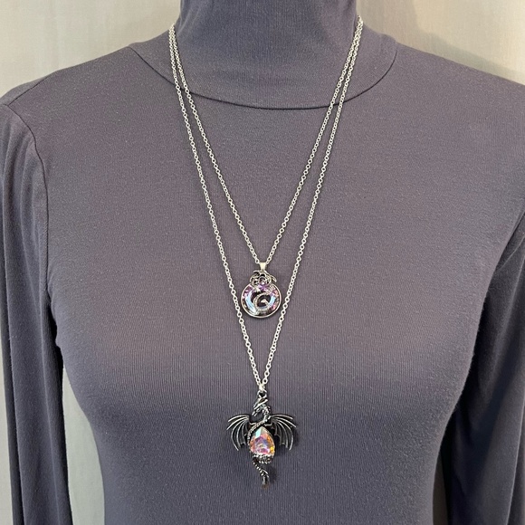 “Smaug in Flight" Dragon Handmade 2-Layer Necklace Tolkien, Empyrean Fourth Wing - Picture 9 of 16